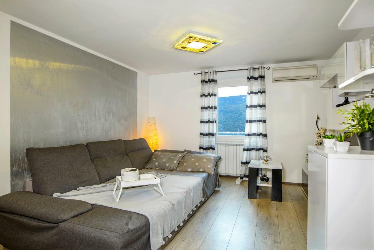 Carli Apartman Rabac Kültér fotó